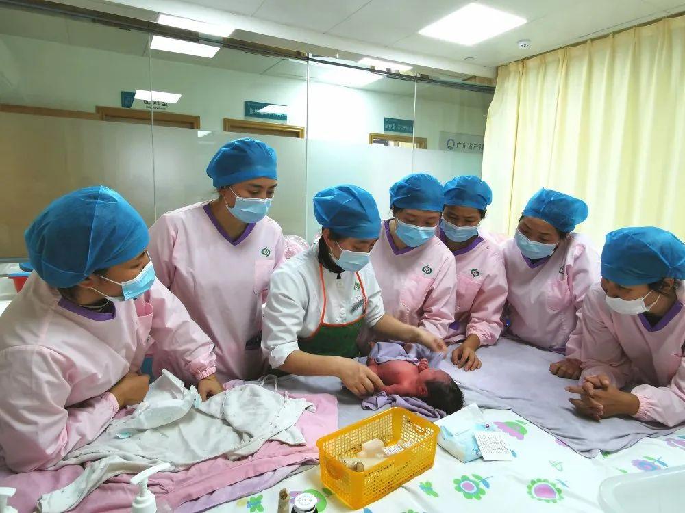 桓仁妇婴监护型护送